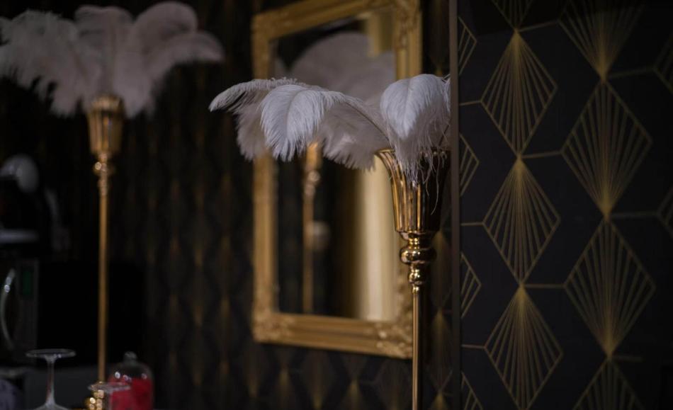 L'Hacienda La Demeure chambre La Souveraine détails des plumes