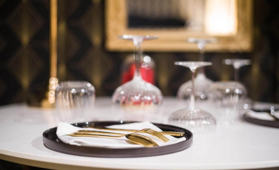 L'Hacienda La Demeure chambre La Souveraine table dressée