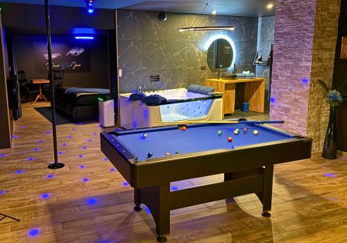 Doux Bleu Jeux - Love room Niort