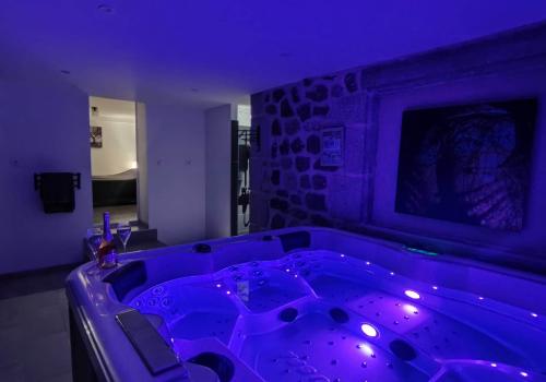 L'Escapade amoureuse ardéchoise jacuzzi