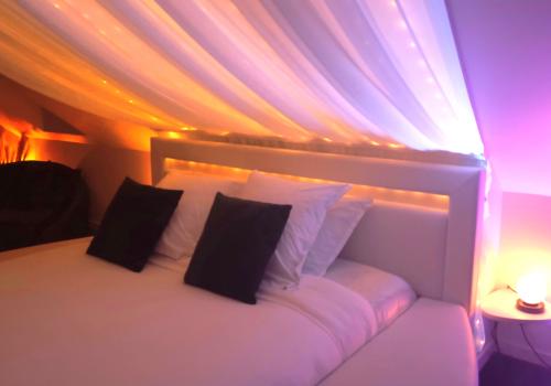L'expérience enchanteresse loveroom en bretagne à Brocéliande