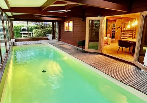 loveroom port blanc dans le 22 piscine intérieure chauffée villa onalou