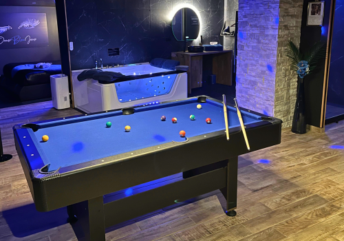 doux bleu jeux love room niort billard bleu