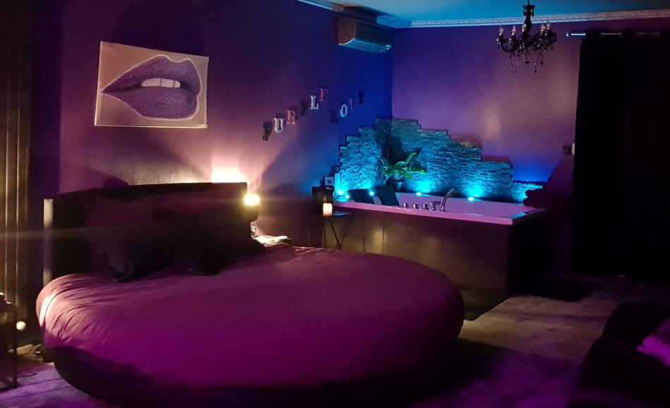 loveroom Perpignan purple lovt