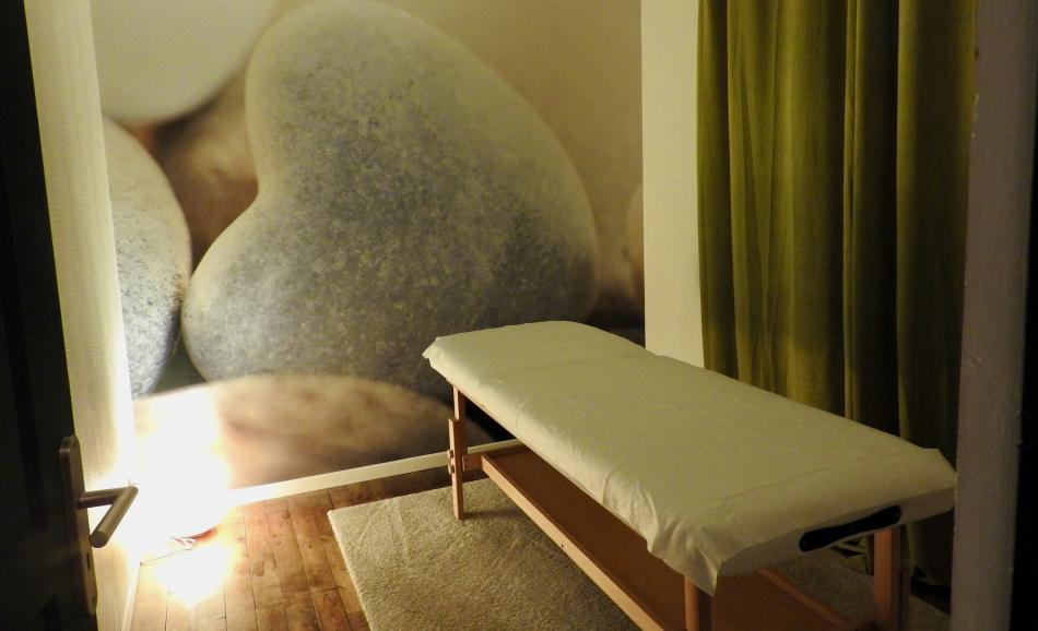 love room ploermel bretagne escapade coquine table de massage professionnelle