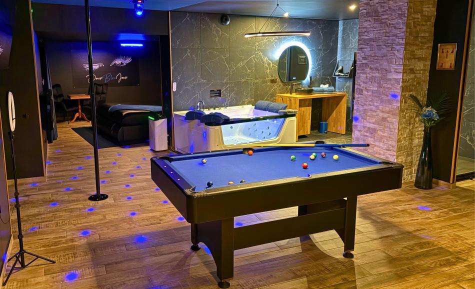 Doux Bleu Jeux - Love room Niort