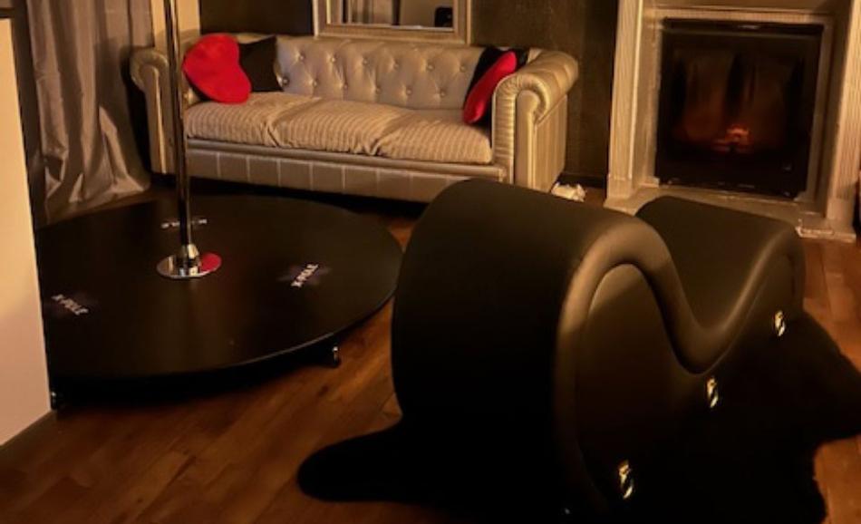 love room ploermel bretagne escapade coquine et son fauteuil tantra