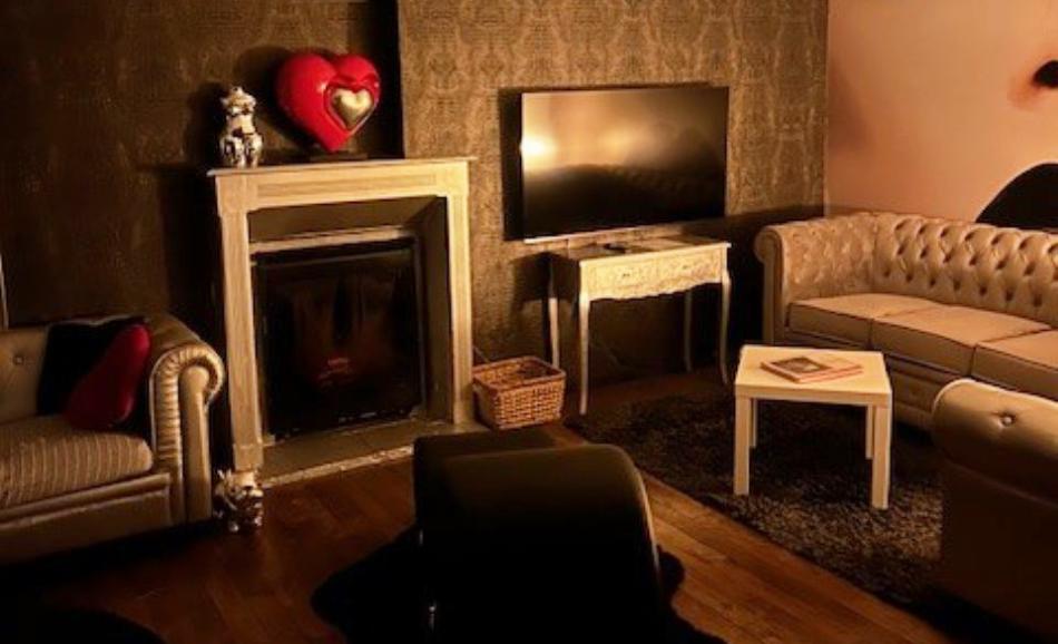 love room ploermel bretagne escapade fauteuil tantra avec attache