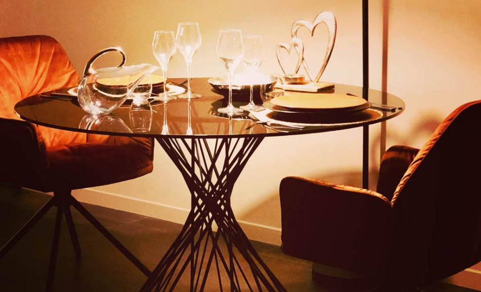 L'Apothéose Love room Bretagne dîner aux chandelles et table romantique