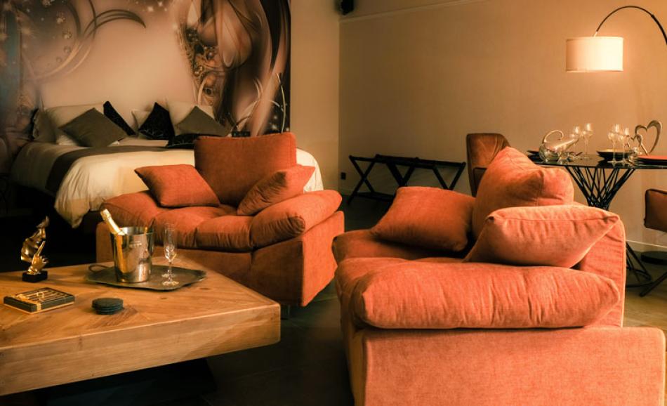 L'Apothéose Love room Bretagne espace salon romantique