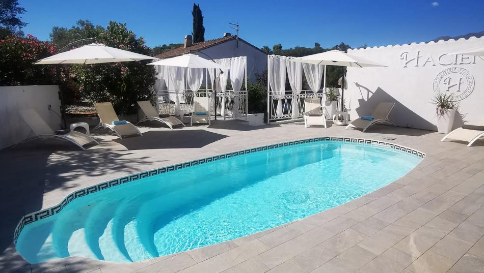 L'Hacienda la pharaonne piscine