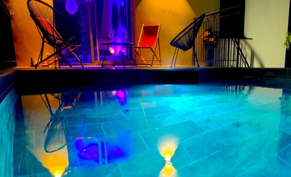 L'expérience enchanteresse loveroom en bretagne avec piscine