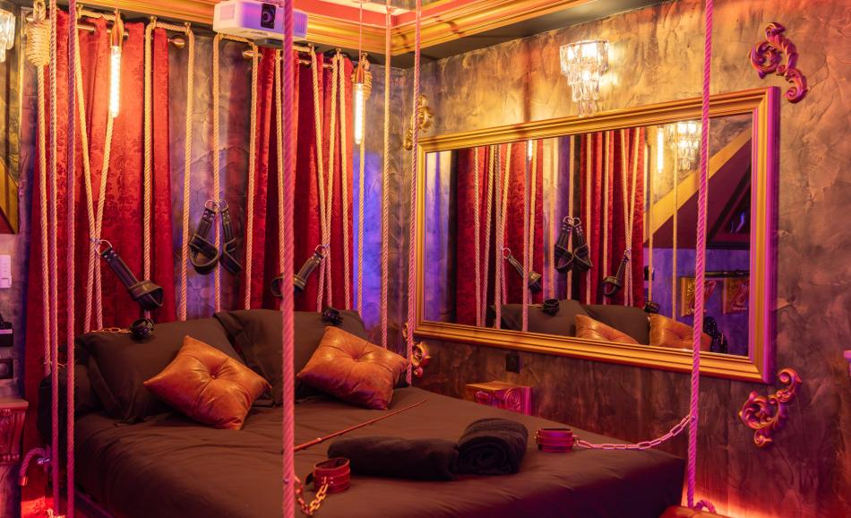 Love and Sex Room weekend érotique à Nimes accessoires érotiques