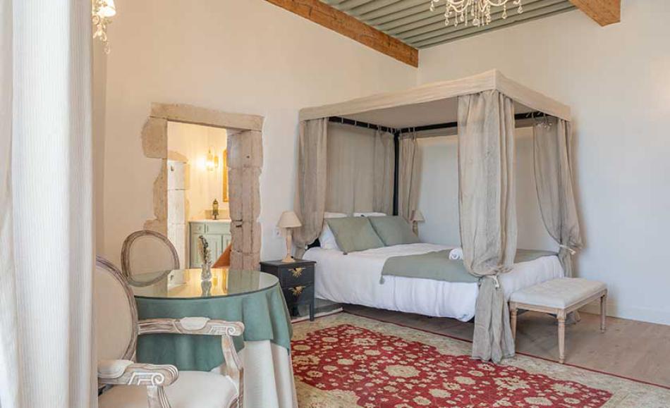 La Tour des Remparts Chambre avec jacuzzi privatif Drôme Ardèche