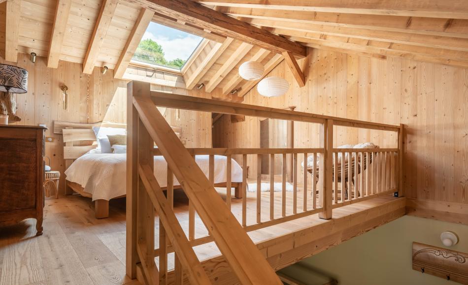 Le Cellier & Spa : loveroom avec spa privatif en Isère