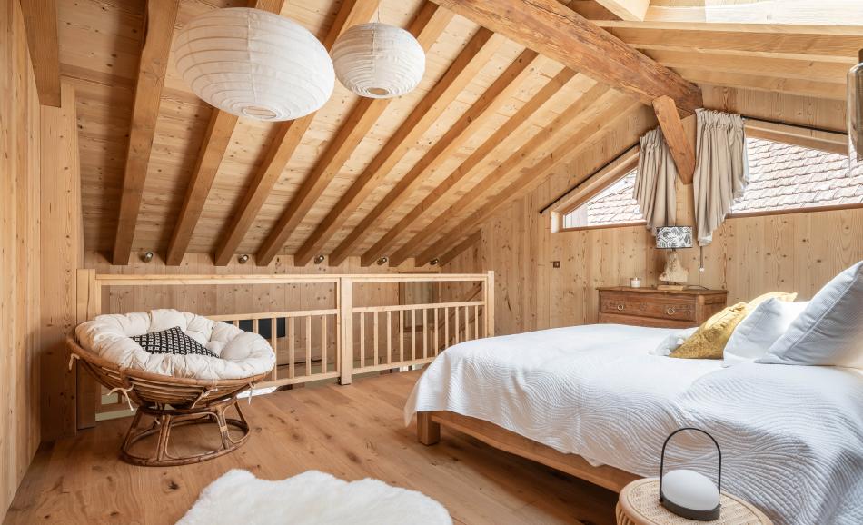 Le Cellier & Spa : loveroom avec spa privatif en Isère