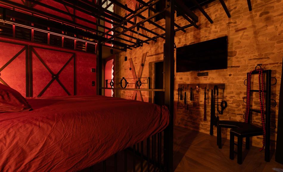 Le Donjon loveroom Lyon