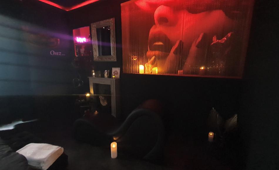 Les Secrets d'Eden Rose love room à Limoges chambre 50 nuances Grey