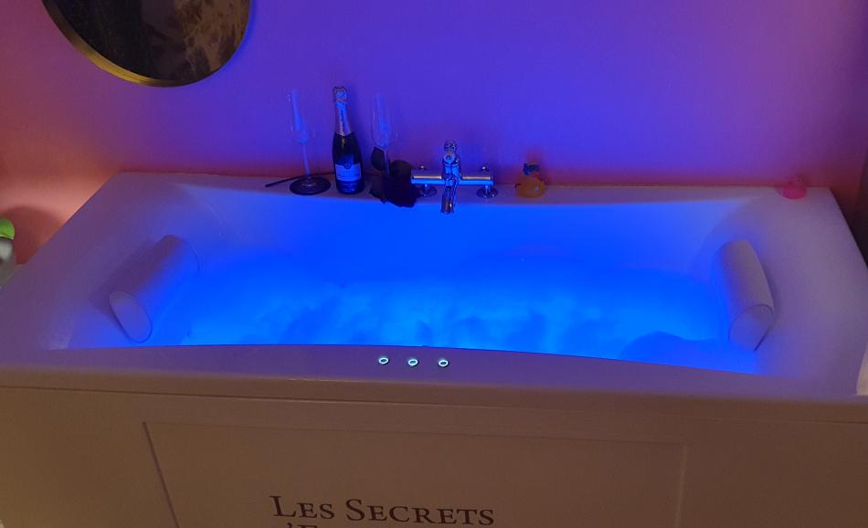 Les Secrets d'Eden Rose love room à Limoges chambre 50 nuances Grey