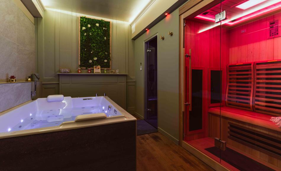 Love Castel - love room avec spa privatif Vitré