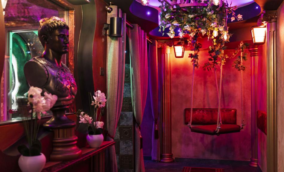 Love and Sex Room weekend érotique à Nimes balançoire sexuelle