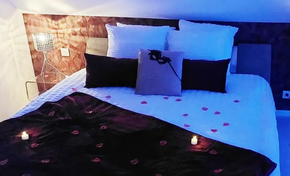 Love et Sens - love room Berry Indre chambre romantique