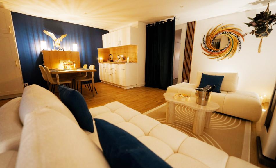 AfterClose le 11 - Loveroom sud de Nantes salon cosy