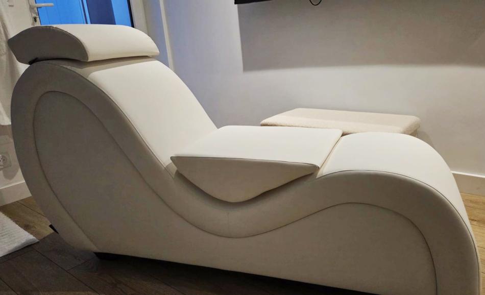 AfterClose le 11 - Loveroom à Nantes avec fauteuil tantra