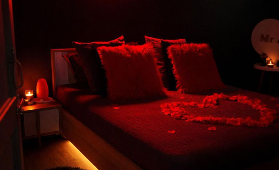 Love room à Carpentras avec spa privatif Eden House