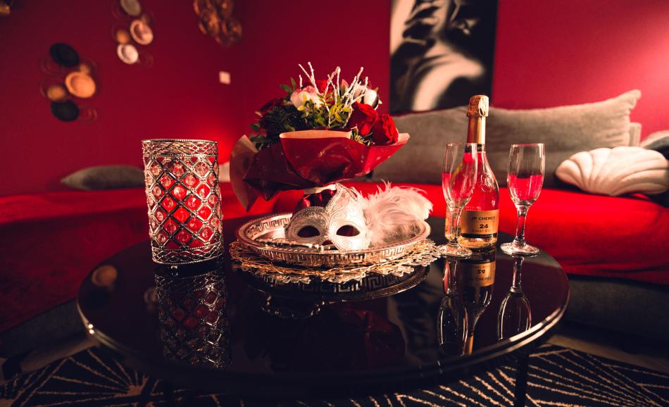 Loveroom Liberty en Haute Savoie entre Annecy et Genève fauteuil tantra