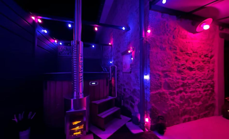 Nuit insolite en Bourgogne dans la cabane spa du Domaine du Moulin