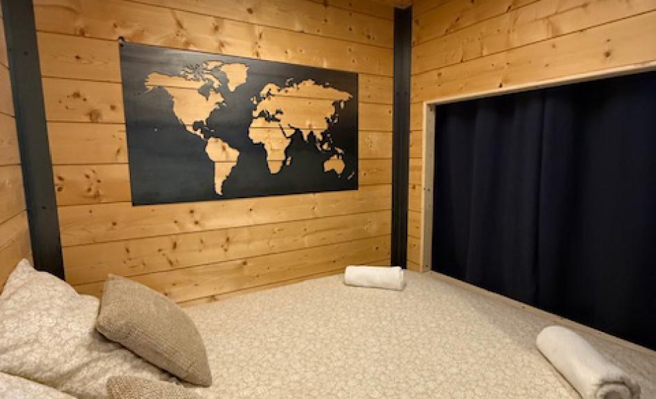 Nuit insolite en Bourgogne dans la cabane spa du Domaine du Moulin