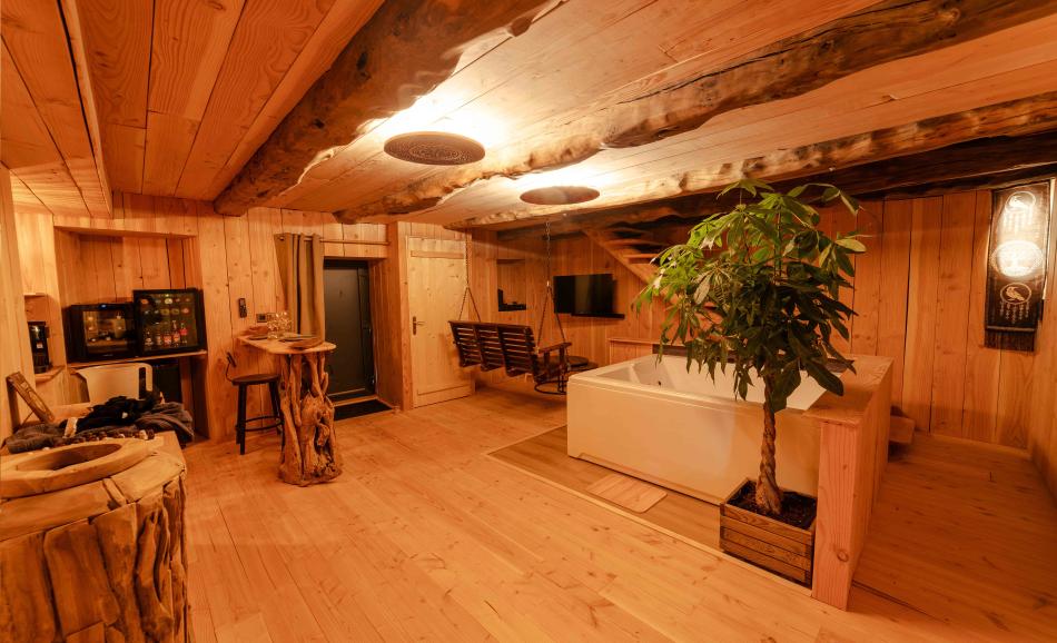 Viking Room - Loveroom dans le Morbihan avec balnéo romantique