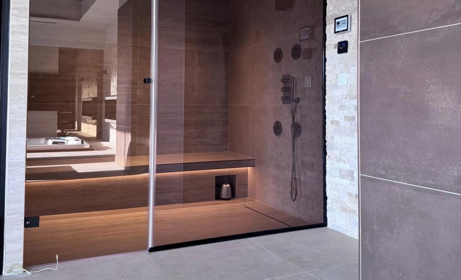 Villa Cara love room dans le Var avec hammam