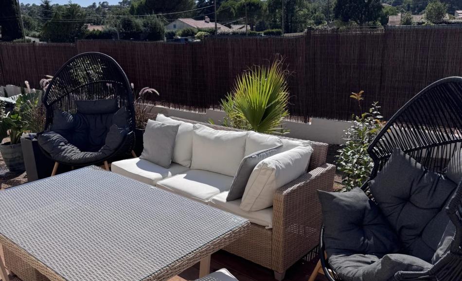 Villa Cara love room dans le Var avec terrasse et jardin privatifs