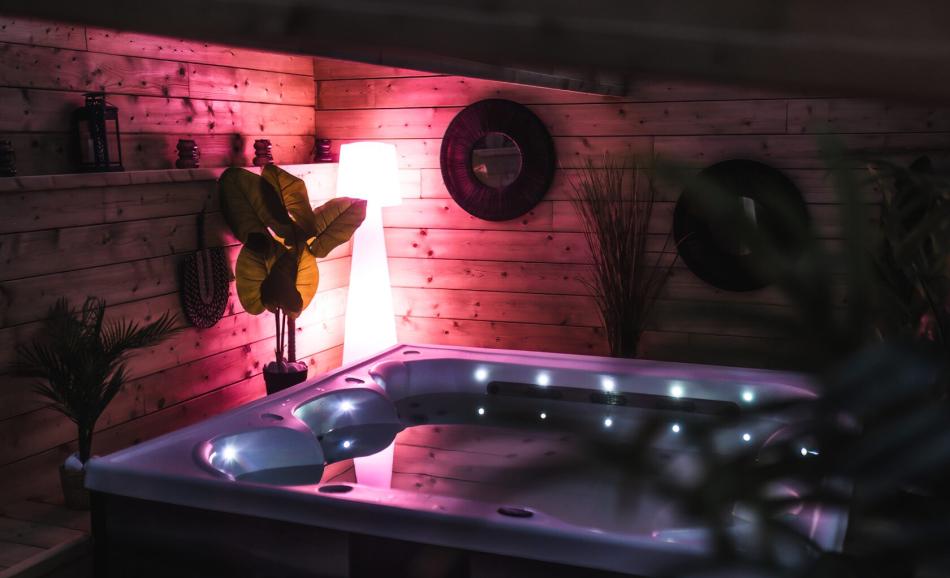 L'impasse des secrets love room à Cherbourg jacuzzi